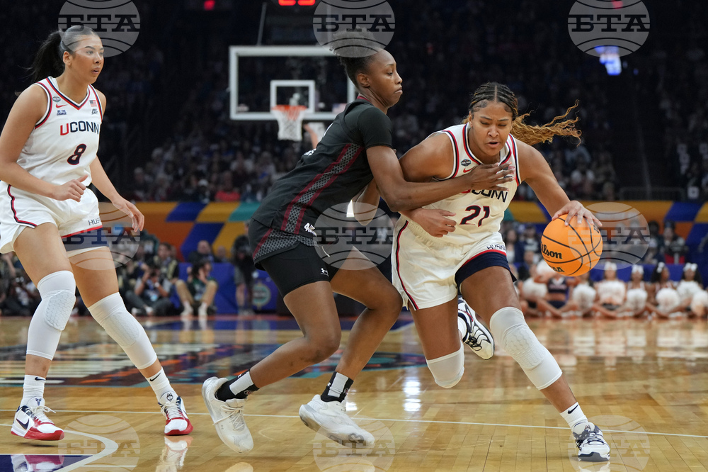 NCAA South Carolina UConn Basketball
