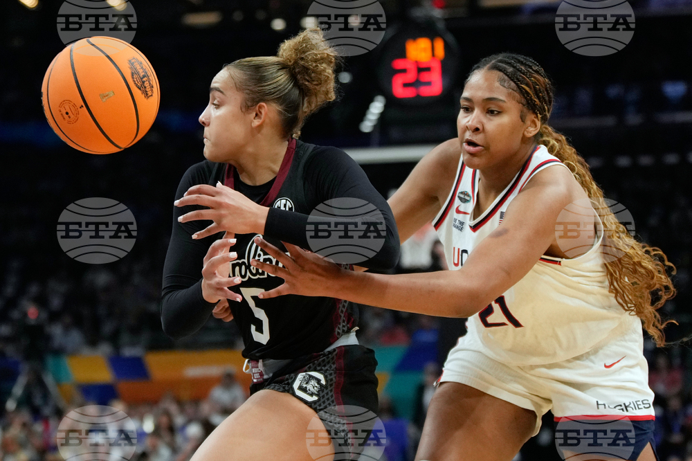 NCAA South Carolina UConn Basketball