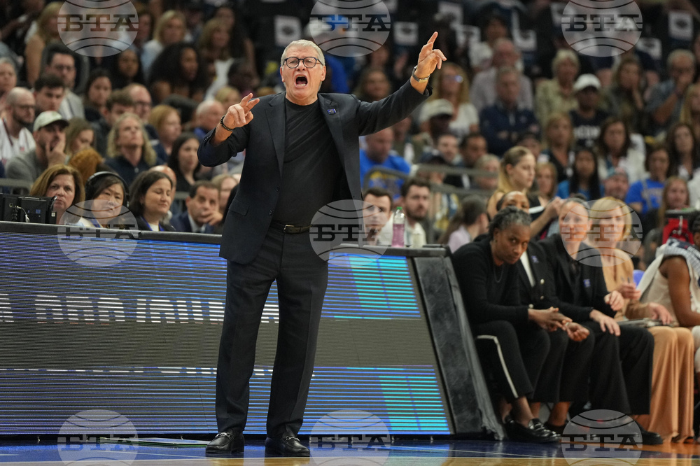 NCAA South Carolina UConn Basketball