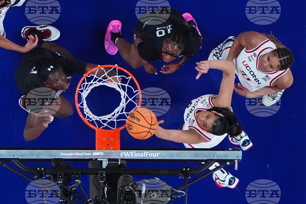 NCAA South Carolina UConn Basketball