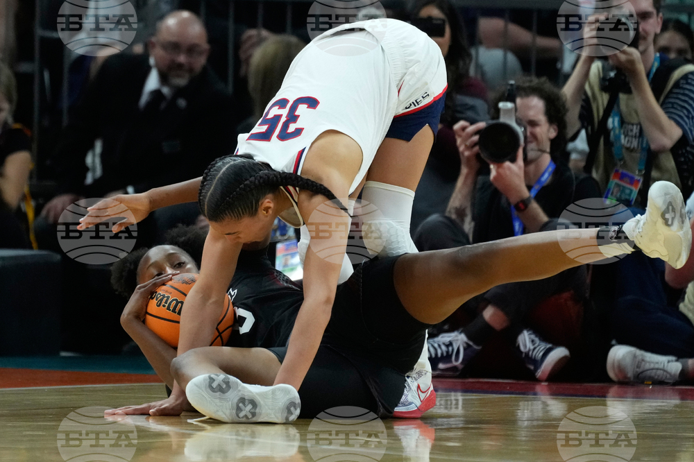 NCAA South Carolina UConn Basketball