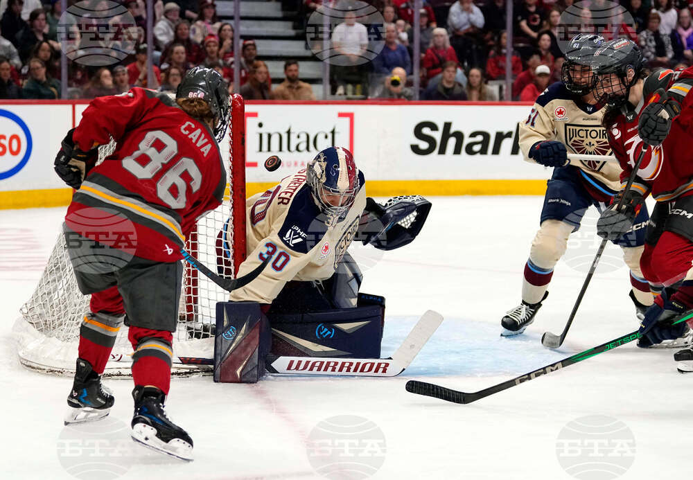 PWHL Victoire Charge Hockey