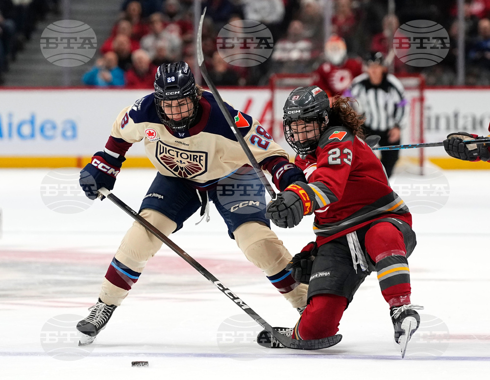 PWHL Victoire Charge Hockey