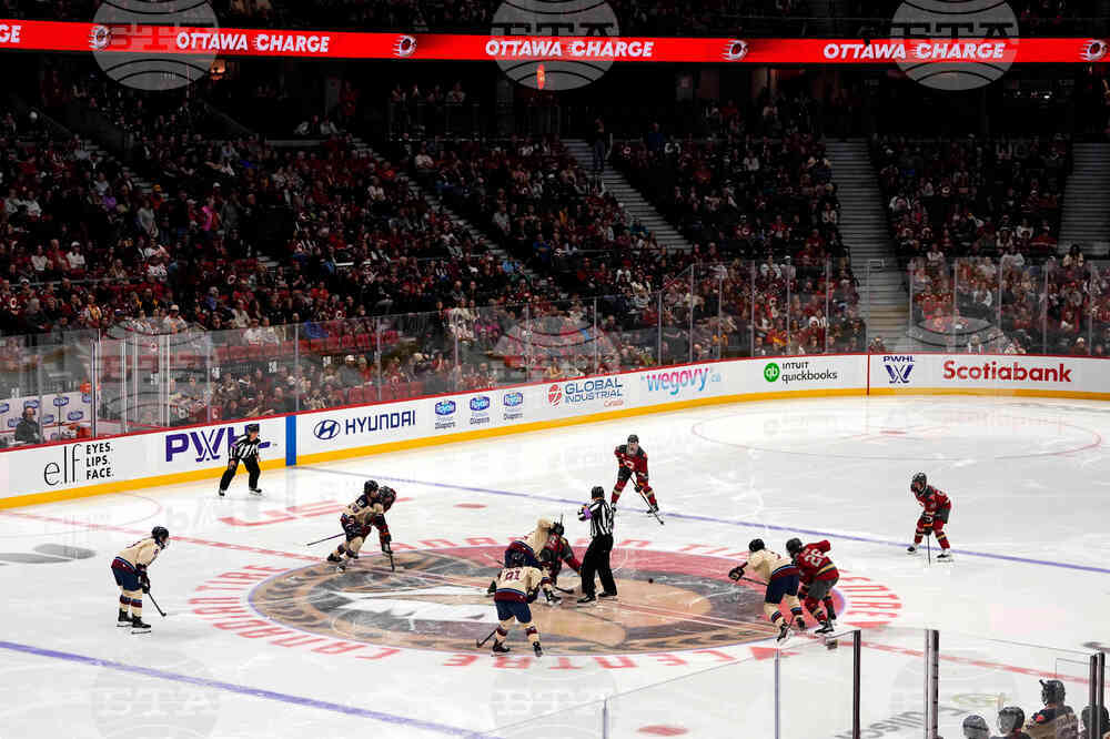 PWHL Victoire Charge Hockey