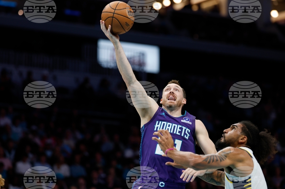 CORRECTION Pacers Hornets Basketball