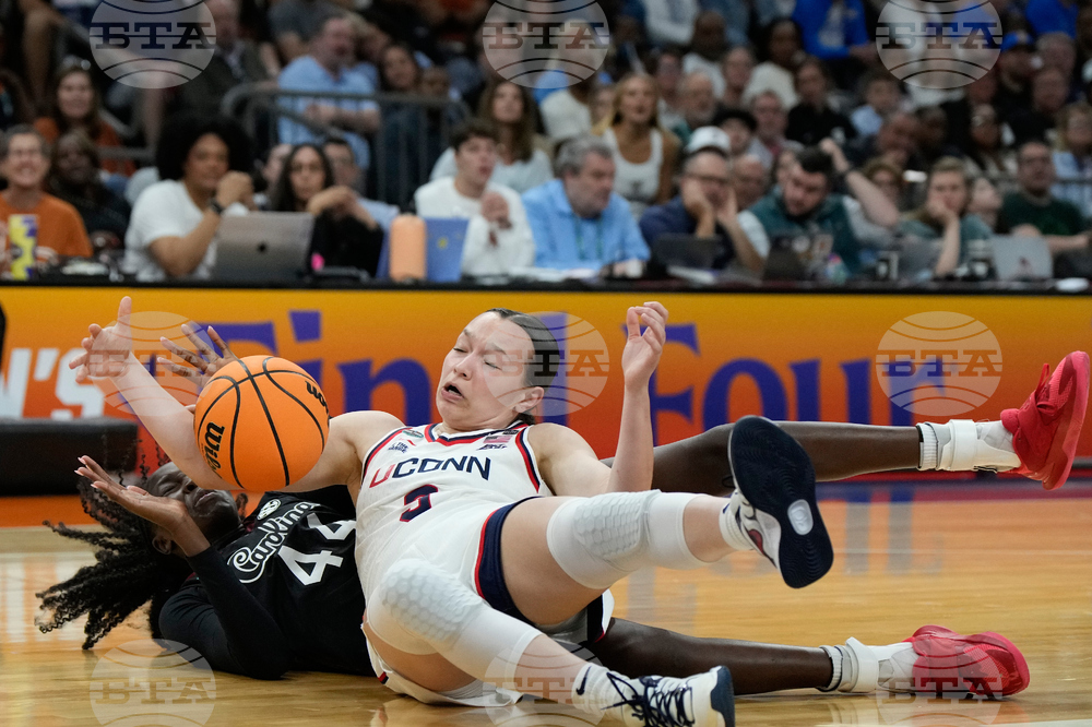 NCAA South Carolina UConn Basketball