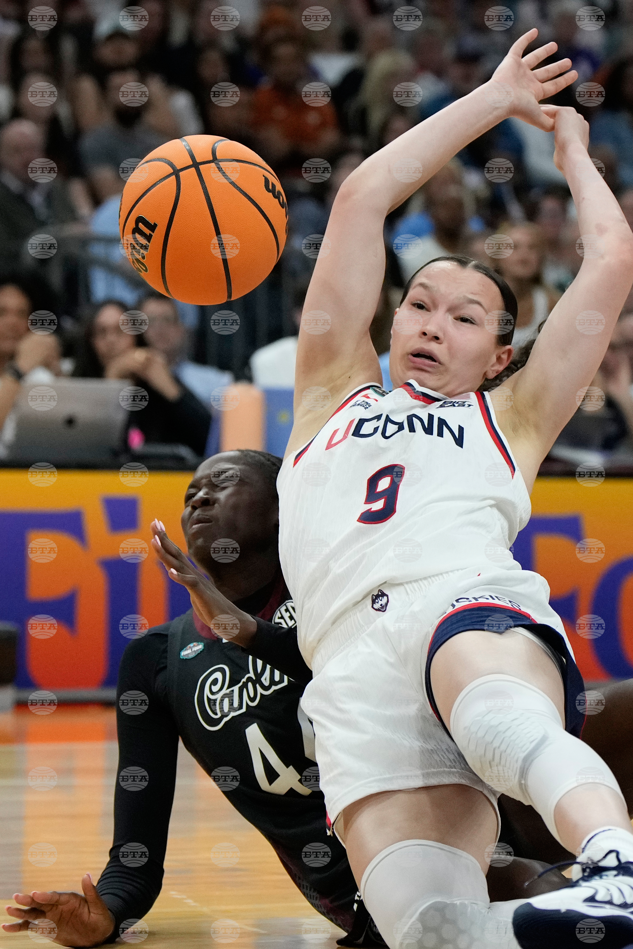 NCAA South Carolina UConn Basketball