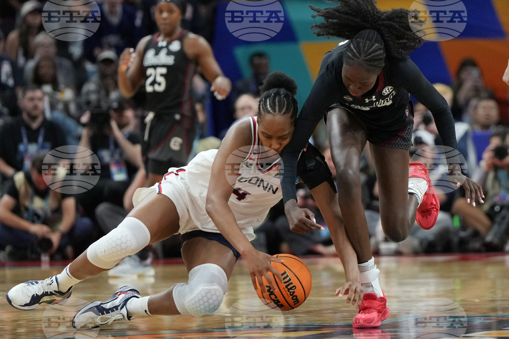 NCAA South Carolina UConn Basketball