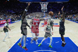Timberwolves 76ers Basketball