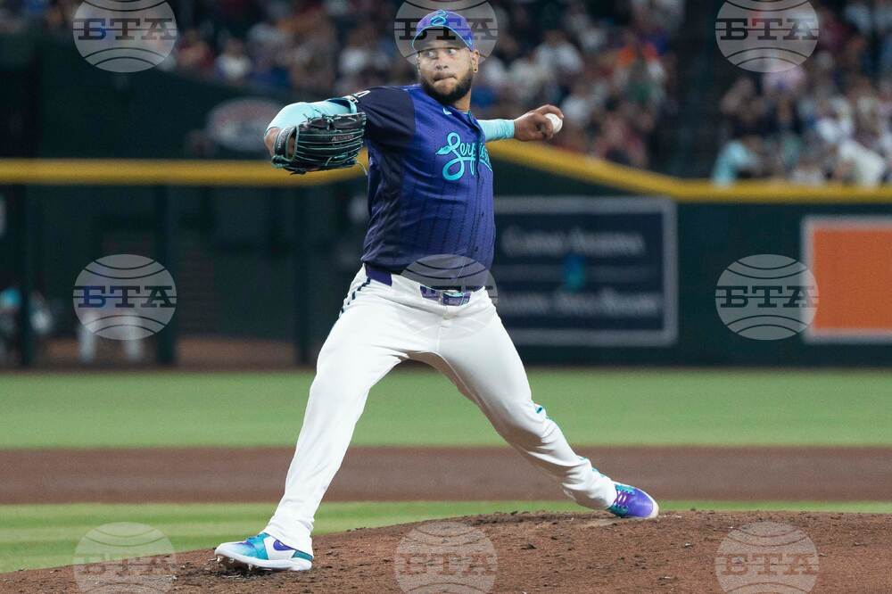 Braves Diamondbacks Baseball