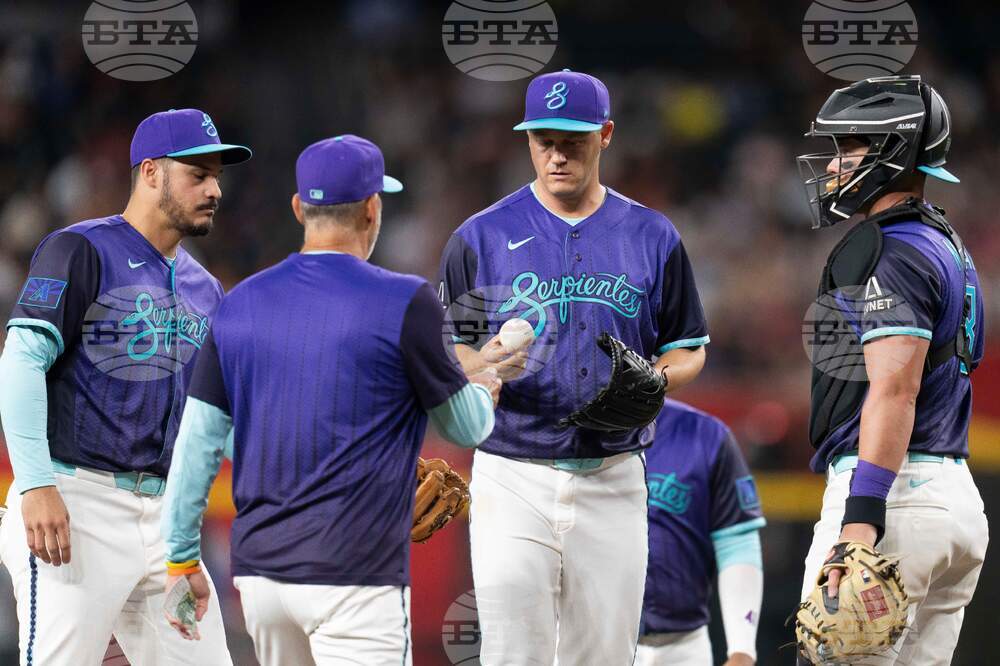 Braves Diamondbacks Baseball
