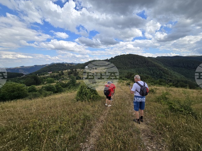 Туристическо дружество „Леденика“ организира първия си лагер за деца 