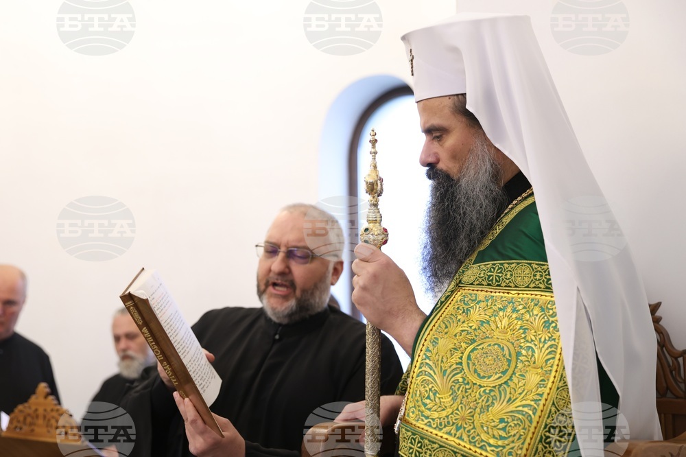 Лазаровден - патриарх Даниил- литургия