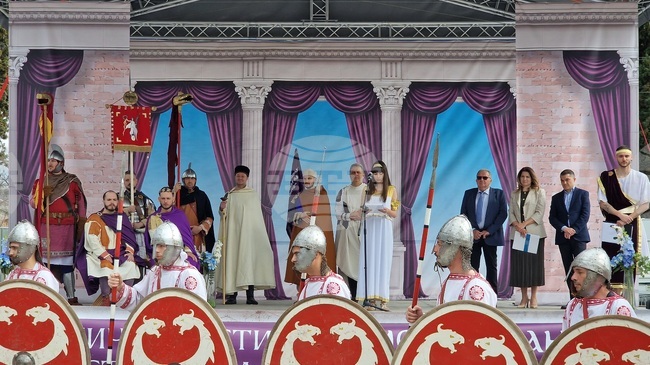 Гладиаторски битки, занаяти и традиции представят в Хисаря на фестивала „Диоклецианополис – кръстопът на времето“