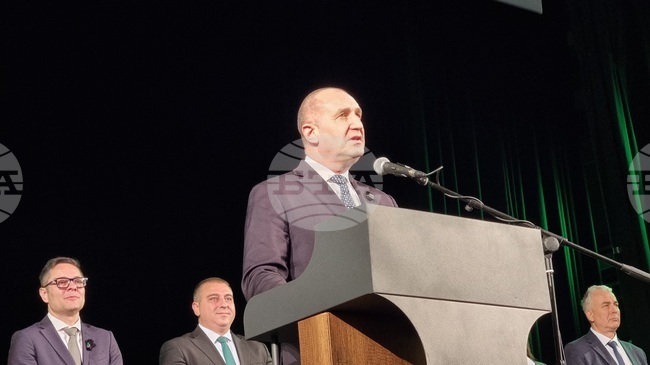 Най-голямото предизвикателство пред „Прогресивна България“ е да преодолеем страха у хората, каза в Стара Загора Румен Радев