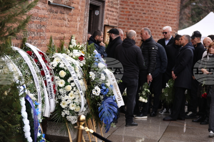 Hundreds Pay Last Respects to Football Legend Borislav Mihaylov