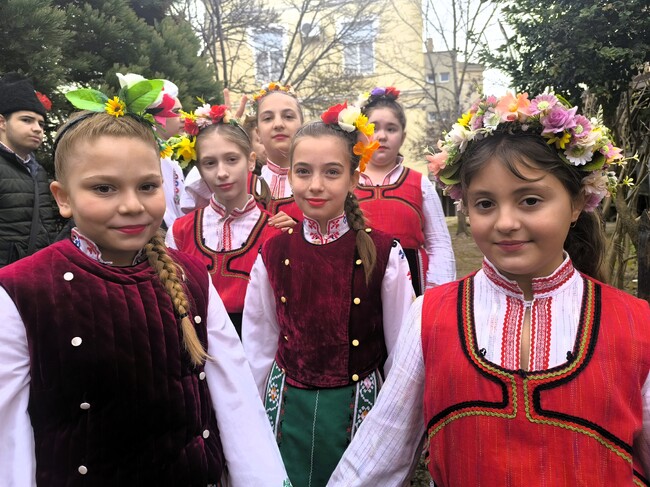 В духа на българските традиции и обичаи Каварна отбеляза Лазаровден и Цветница