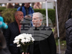 Борислав Михайлов - поклонение