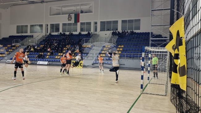 Локомотив Горна Оряховица детронира Фрегата и се класира за финала на турнира за купата на България по хандбал за мъже