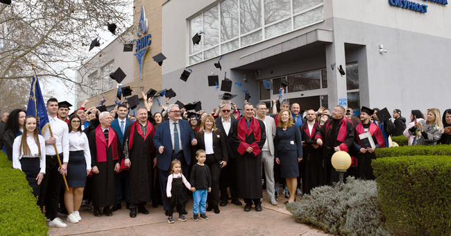  Академията по национална и информационна сигурност в Пловдив връчи дипломите за висше образование на бакалаври и магистри 