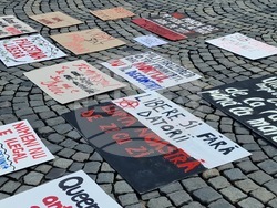 Румъния - акция в Букурещ под надслов „Протест срещу войната - казваме „не“ на съучастието на Румъния в империалистическата война, започната от САЩ и Израел“