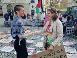 Румъния - акция в Букурещ под надслов „Протест срещу войната - казваме „не“ на съучастието на Румъния в империалистическата война, започната от САЩ и Израел“