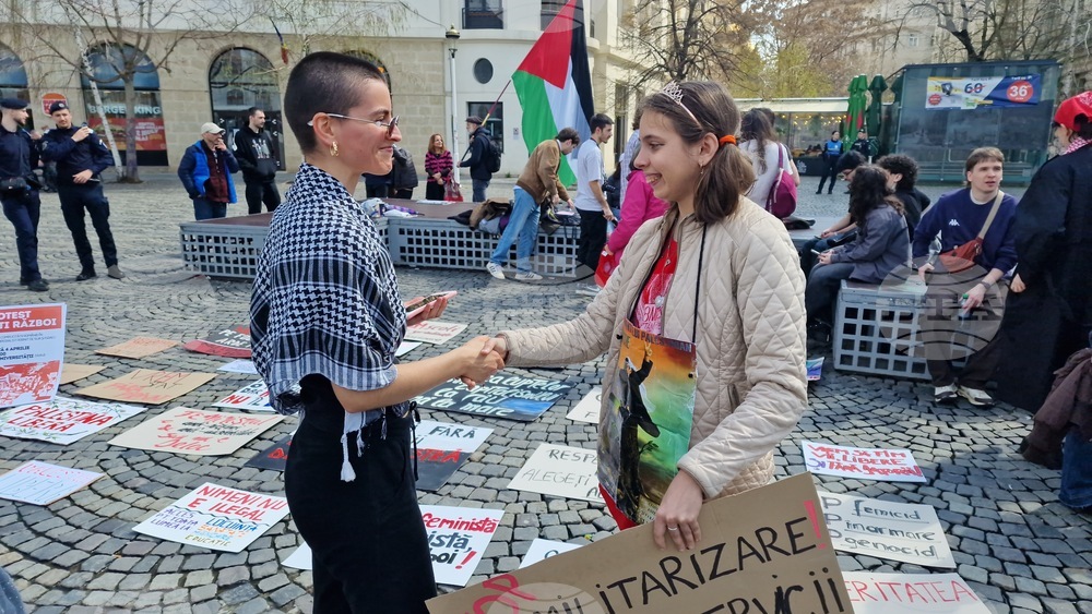 Румъния - акция в Букурещ под надслов „Протест срещу войната - казваме „не“ на съучастието на Румъния в империалистическата война, започната от САЩ и Израел“