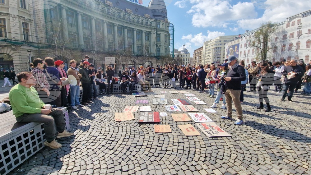 Румъния - акция в Букурещ под надслов „Протест срещу войната - казваме „не“ на съучастието на Румъния в империалистическата война, започната от САЩ и Израел“
