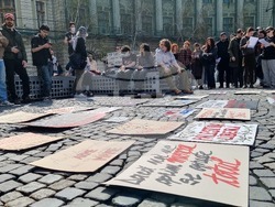 Румъния - акция в Букурещ под надслов „Протест срещу войната - казваме „не“ на съучастието на Румъния в империалистическата война, започната от САЩ и Израел“