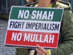 Румъния - акция в Букурещ под надслов „Протест срещу войната - казваме „не“ на съучастието на Румъния в империалистическата война, започната от САЩ и Израел“