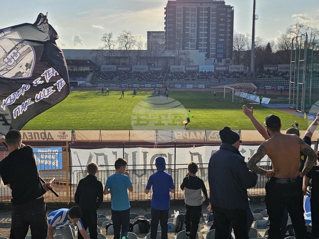 Лидерът във Втора лига Дунав Русе пусна в продажба билети за домакинството срещу Марек Дупница