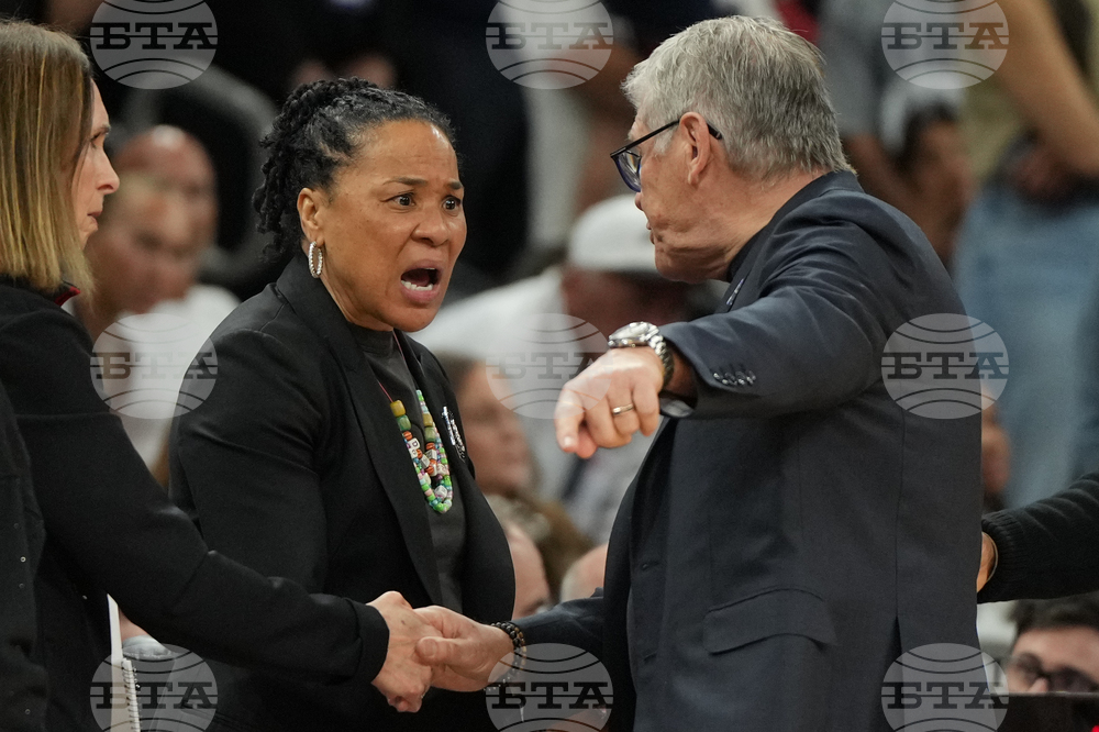 APTOPIX NCAA South Carolina UConn Basketball