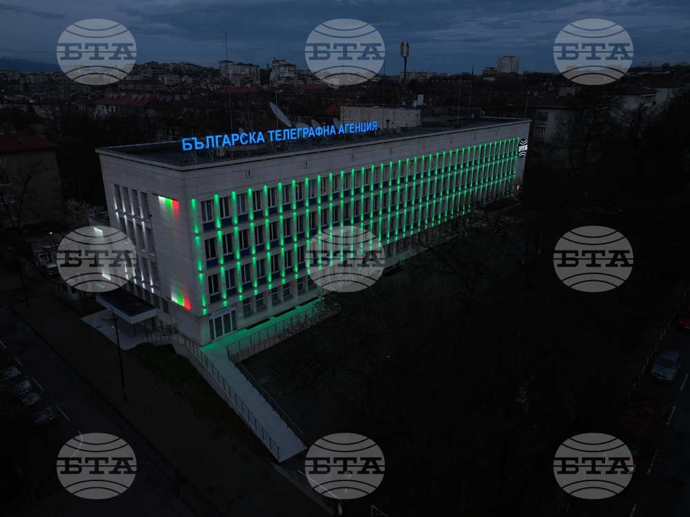 Българска телеграфна агенция - Цветница - фасада - осветяване