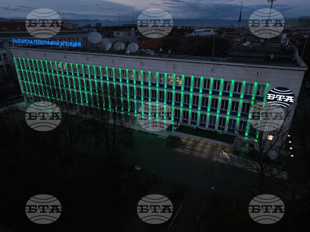 Българска телеграфна агенция - Цветница - фасада - осветяване