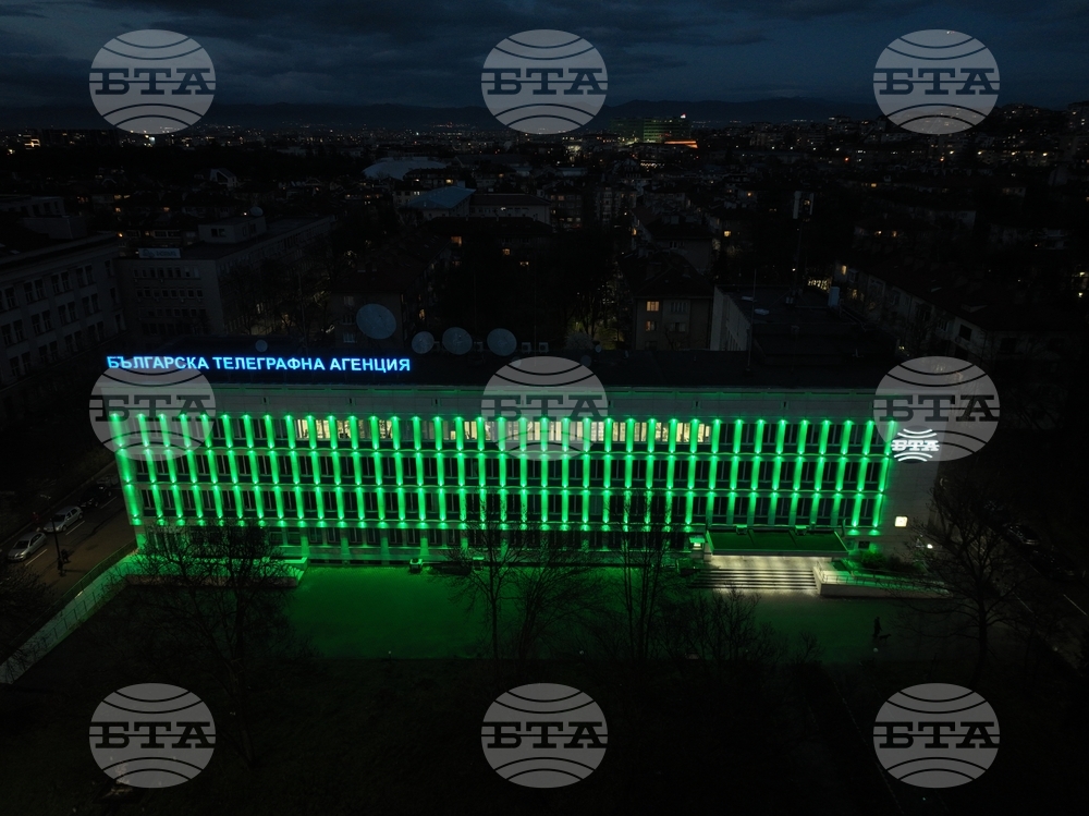 Българска телеграфна агенция - Цветница - фасада - осветяване