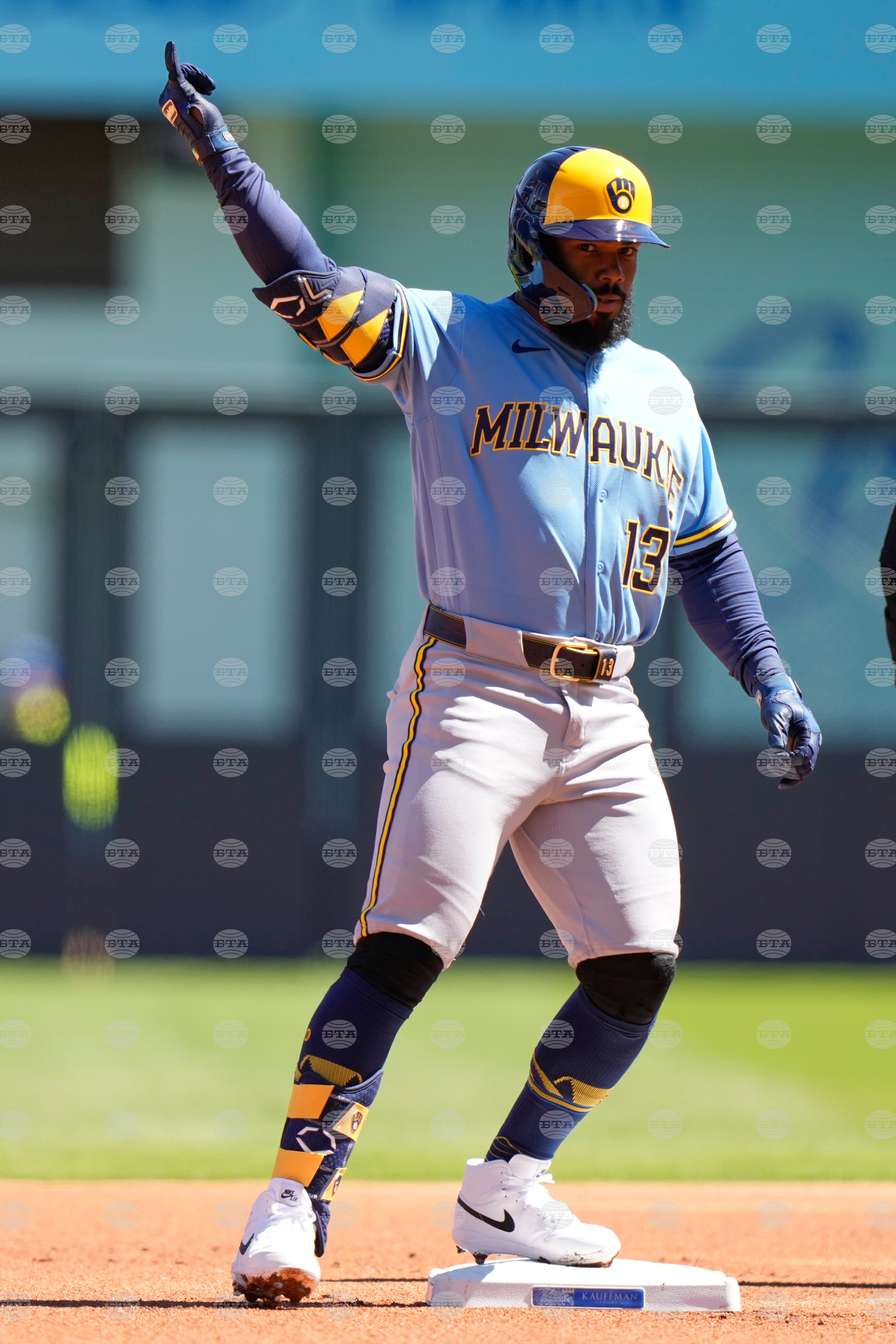 Brewers Royals Baseball