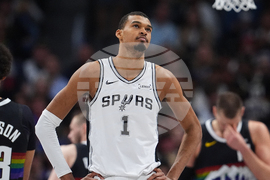 Spurs Nuggets Basketball
