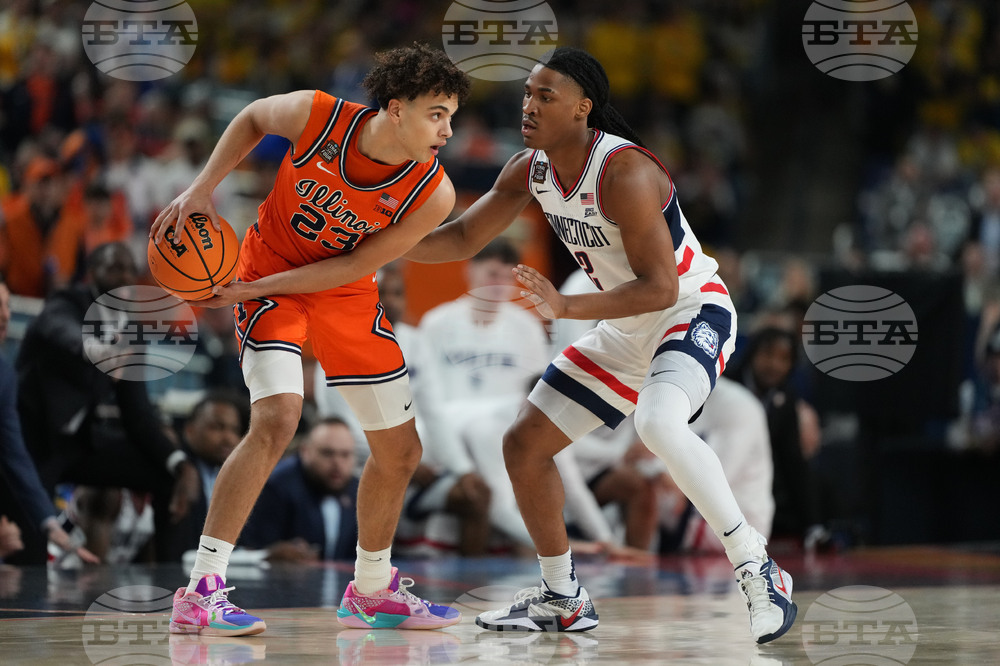 NCAA Illinois UConn Basketball