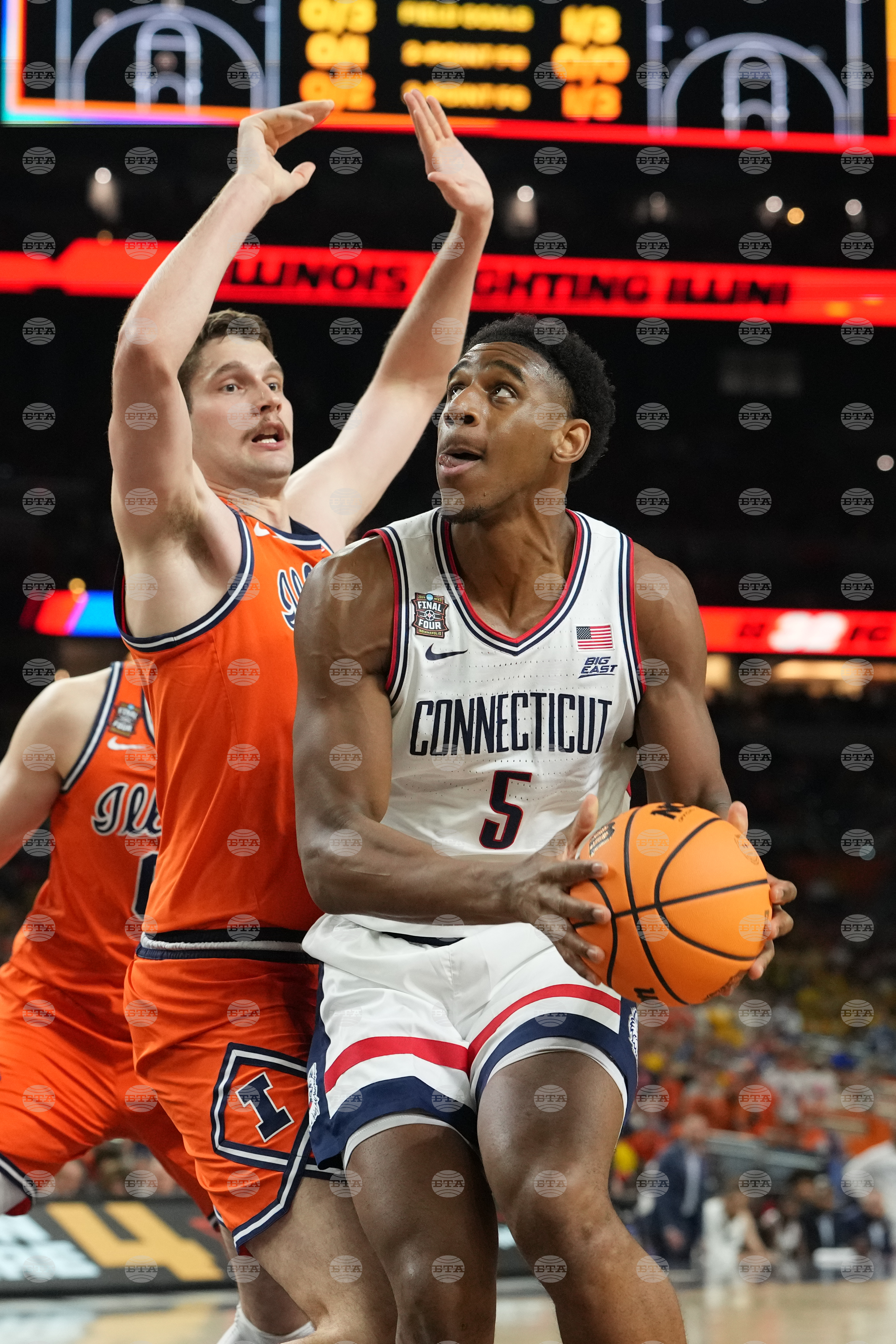 NCAA Illinois UConn Basketball