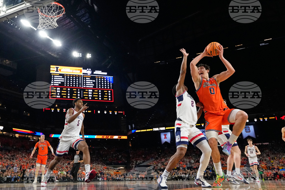 NCAA Illinois UConn Basketball