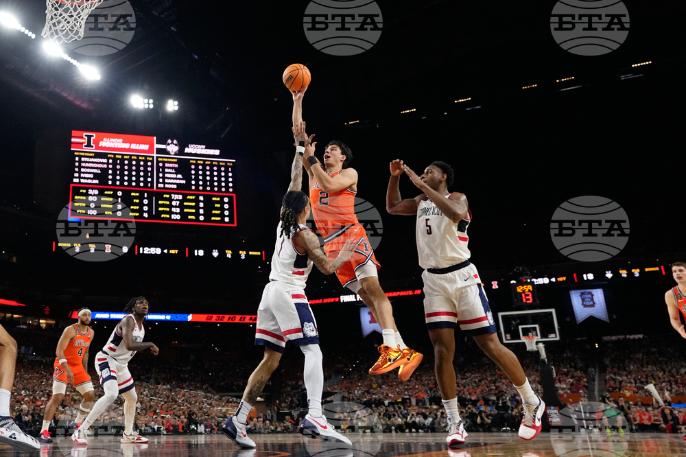 NCAA Illinois UConn Basketball