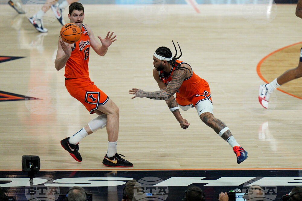 NCAA Illinois UConn Basketball