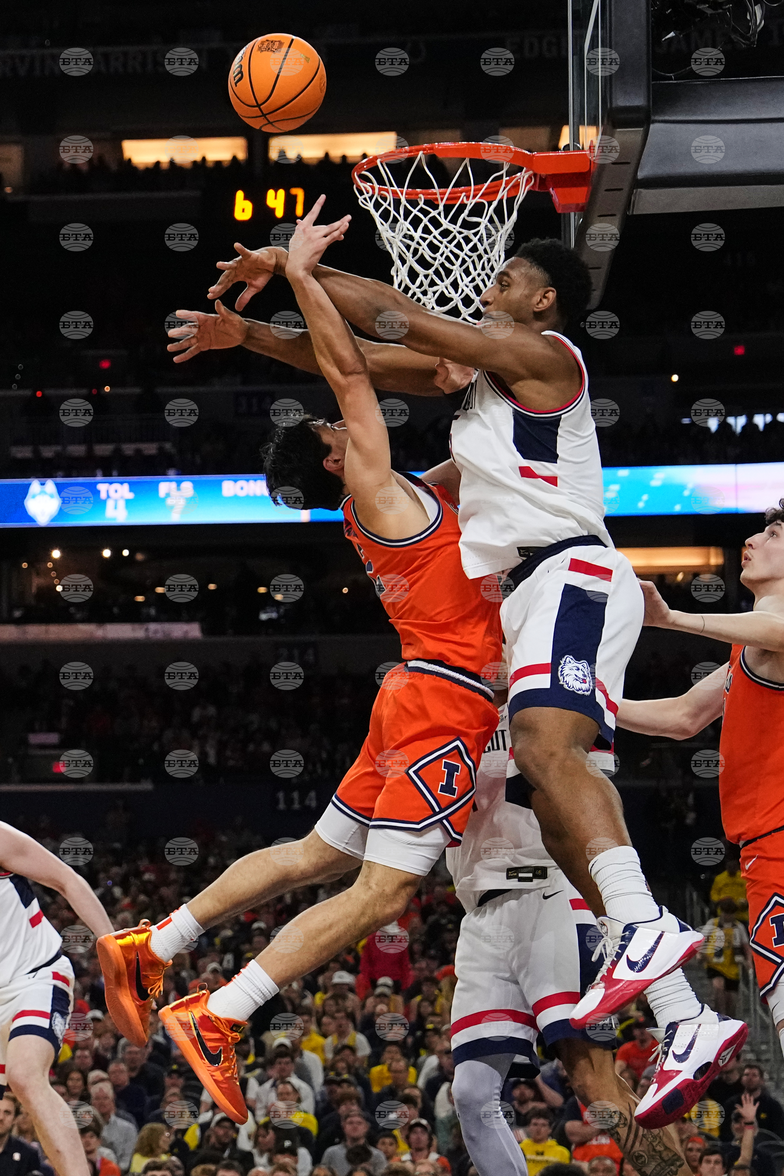 NCAA Illinois UConn Basketball