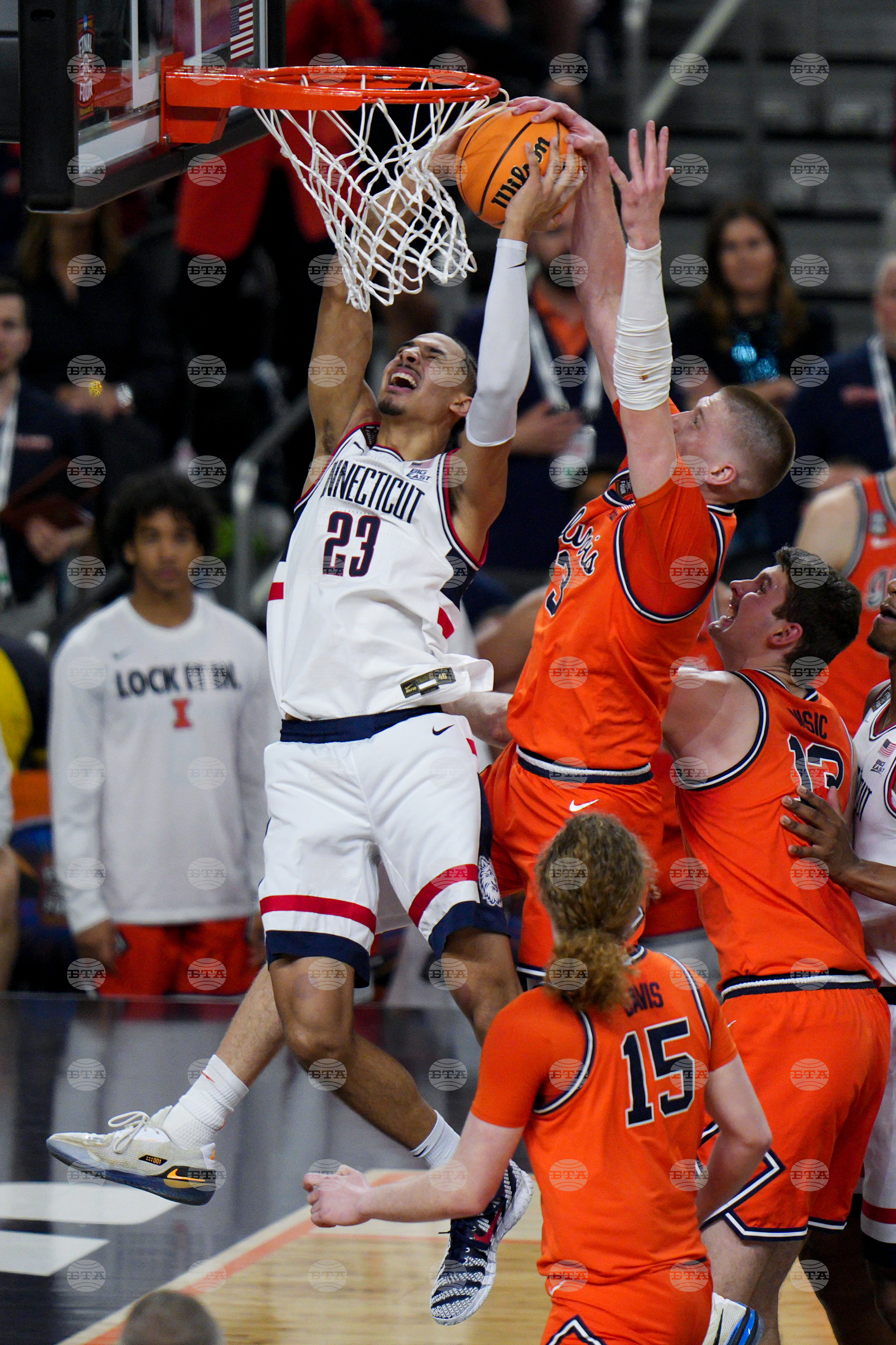 NCAA Illinois UConn Basketball