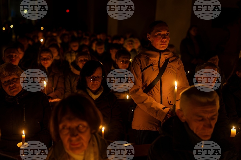 APTOPIX Lithuania Easter