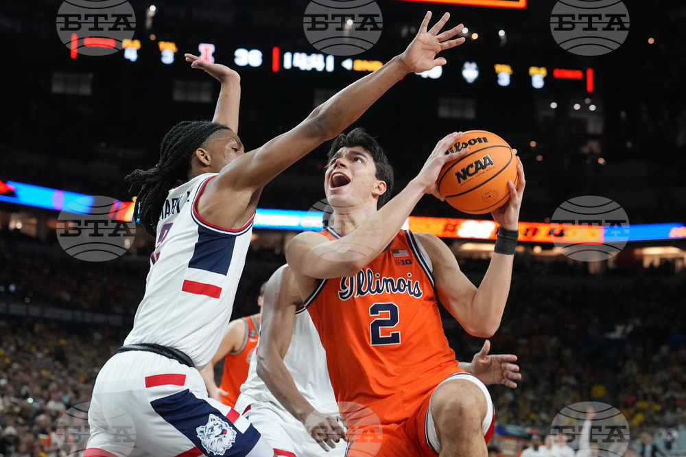 NCAA Illinois UConn Basketball