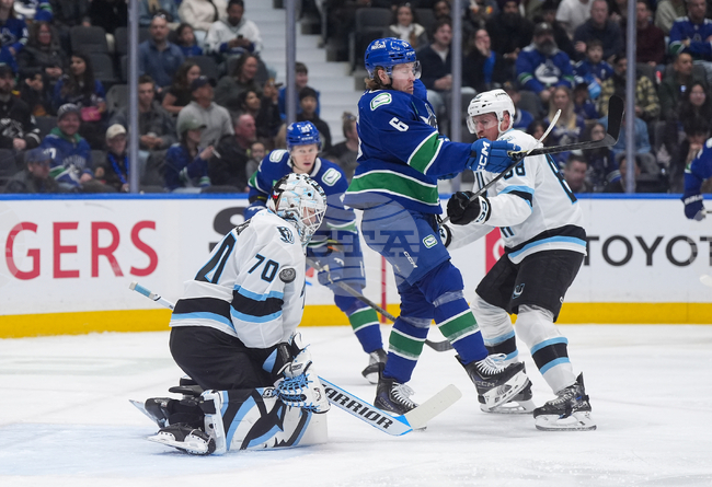 Mammoth Canucks Hockey