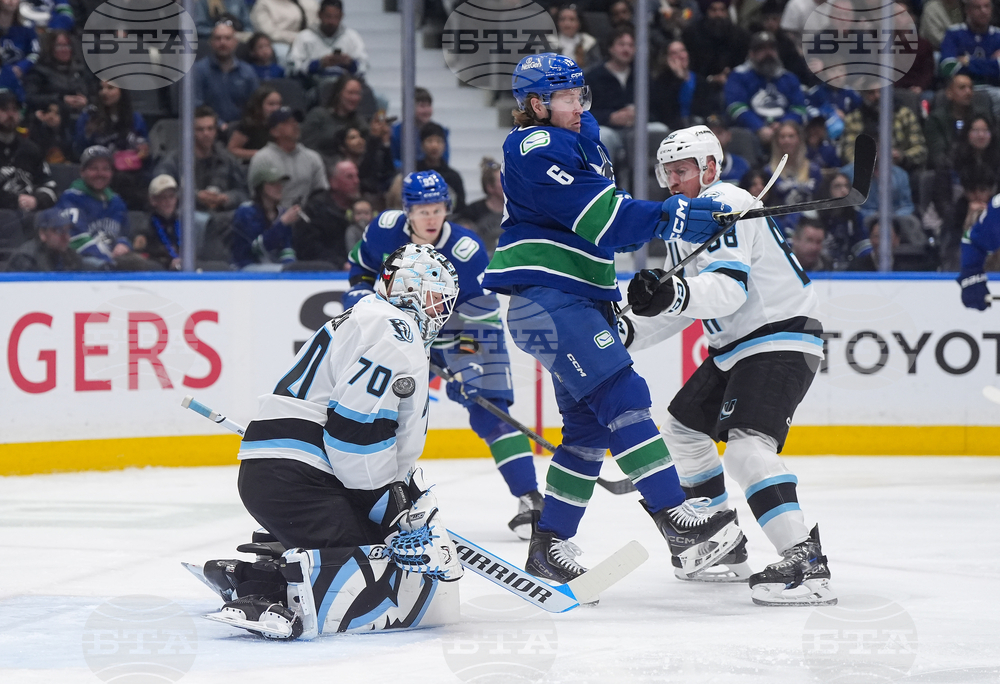 Mammoth Canucks Hockey