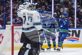 Mammoth Canucks Hockey