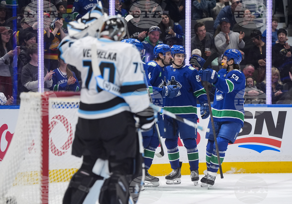 Mammoth Canucks Hockey